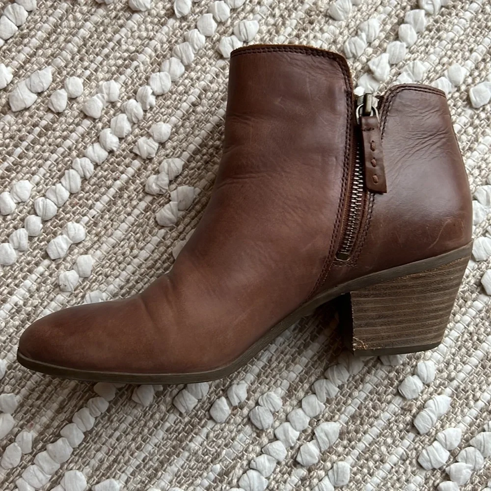 Frye boots. 👢 - Picture 3 of 12